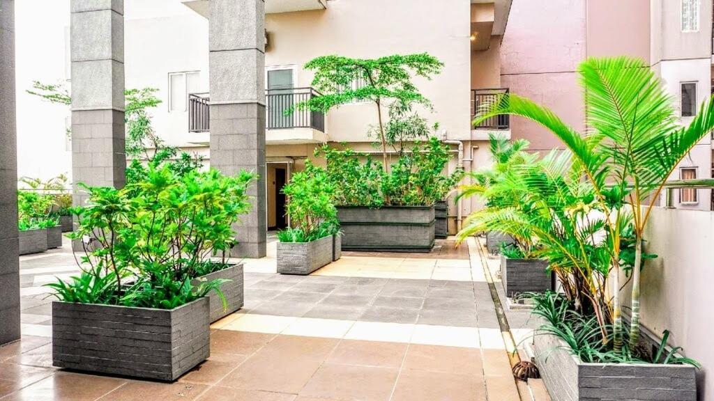 Cottonwood Apartment At Sudirman Suites Bandung 5-Pax Eksteriør billede